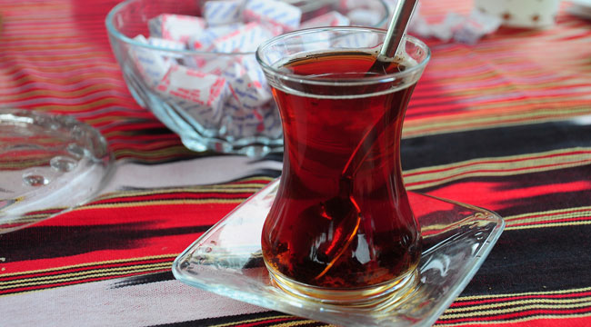 İzmir’de Çay Nerede İçilir?