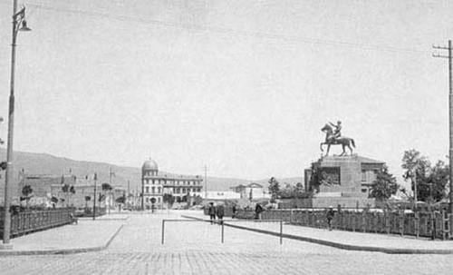 İzmir’in Eski Siyah-Beyaz Fotoğrafları